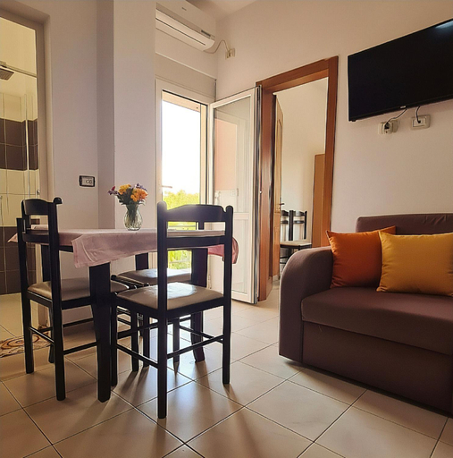 Others 5, Hotel Gonaj, Shkodrës