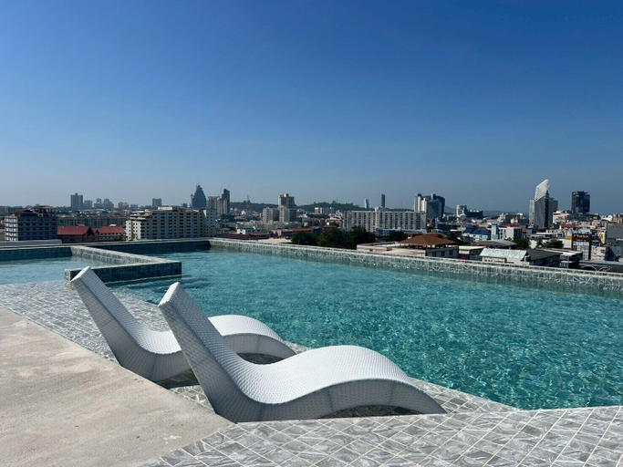 Pool 2, The Iconic, Pattaya