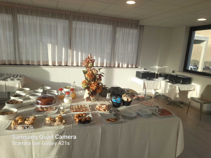 Food & Drinks 5, Hotel HE Roma, Roma