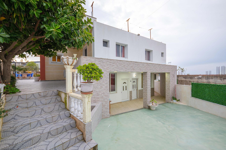 3, Vila Myrtaj, Sarandës