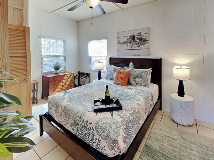 Bedroom 3, Island Cabana by Silver Sands Vacation Rentals, Nueces