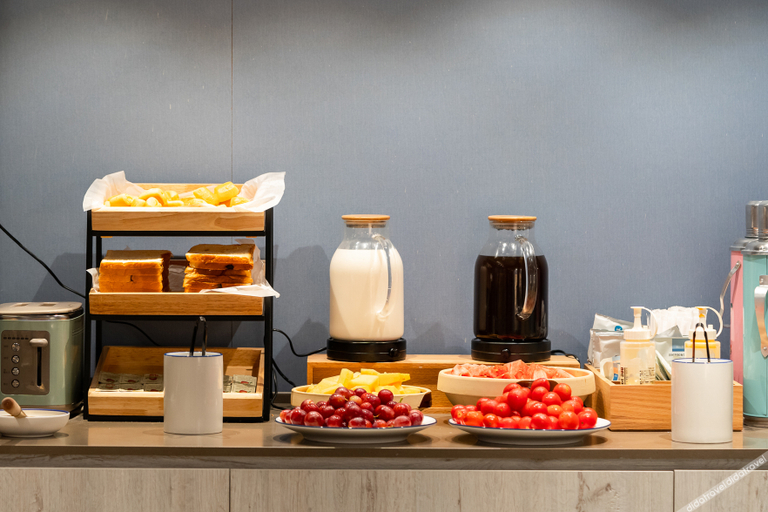 Food & Drinks 4, Hanting Hotel Zhuhai Gongbei Port Qinglv Road, Zhuhai