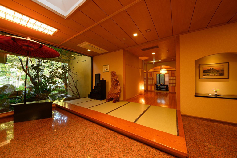 Public Area 2, Yufuin Onsen Ryokan Mebaeso, Yufu