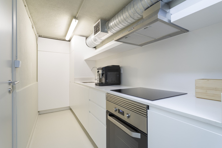 Room 4, Lapa Diplomatic Flat 2 4 by Feel Lisboa, Lisbon