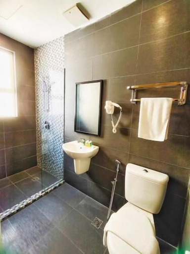 Bathroom 5, Capital Express, Kota Kinabalu