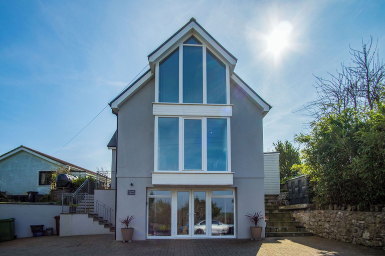 Exterior & Views 2, Haylands Hideaway - 1 Bedroom - Jameston, Pembrokeshire