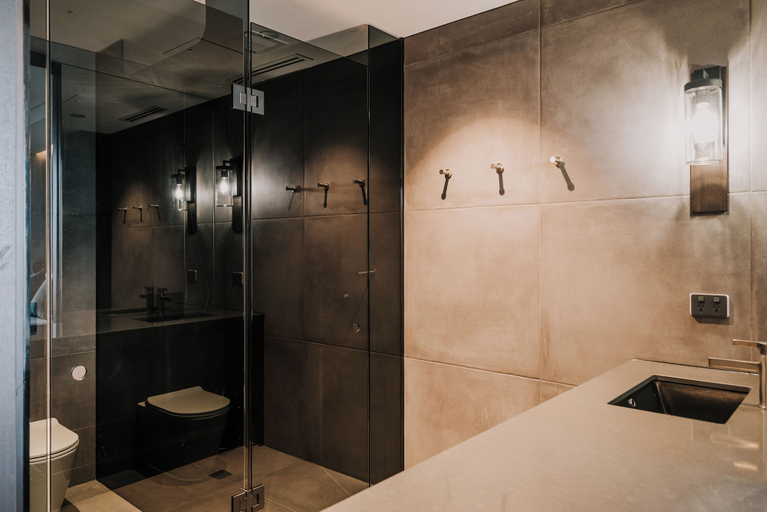 Bathroom 5, The Sebel Yarrawonga Silverwoods, Moira - East