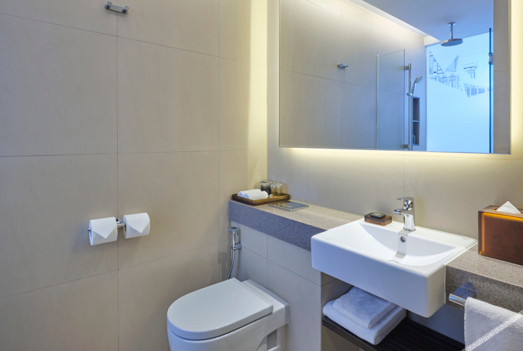 Bathroom 4, Aloft Singapore Novena, Singapore