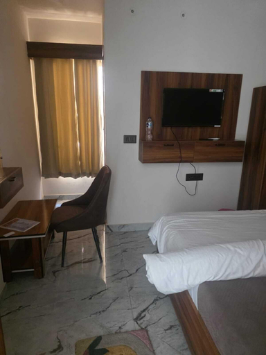 Room 1, HOTEL R R TRIPATHI, Faizabad
