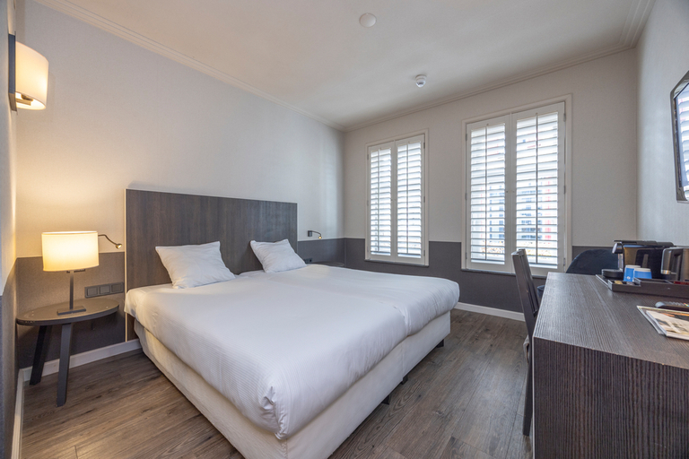 Bedroom 4, Fletcher Hotel-Restaurant Nautisch Kwartier, Huizen