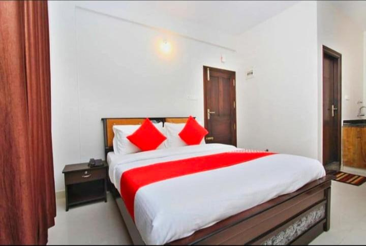 Bedroom 4, Royal Guest Inn HSR Layout, Bangalore