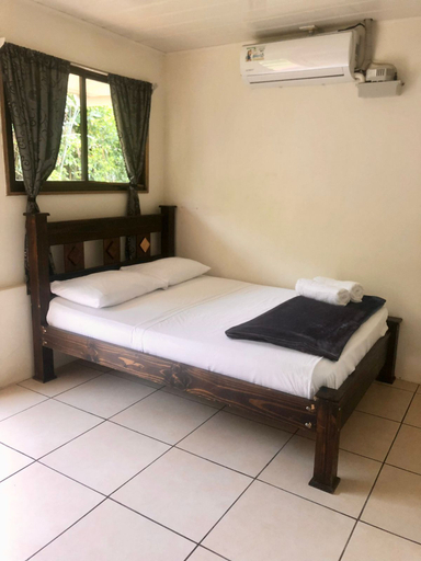 Bedroom, Le Petit Hotel, San Ramón