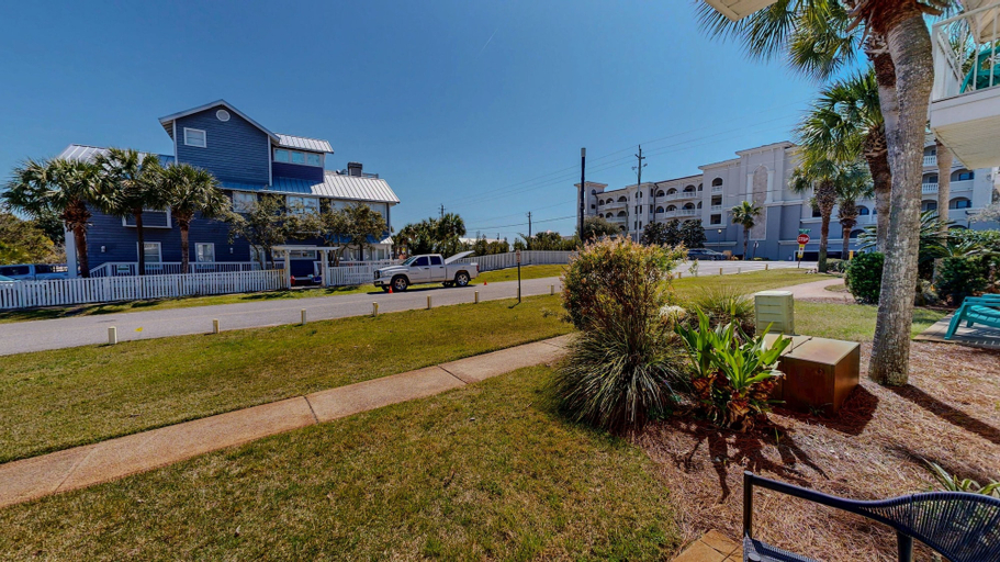 Property grounds 5, Nantucket Cottage 10b 1 Bedroom Condo, Okaloosa