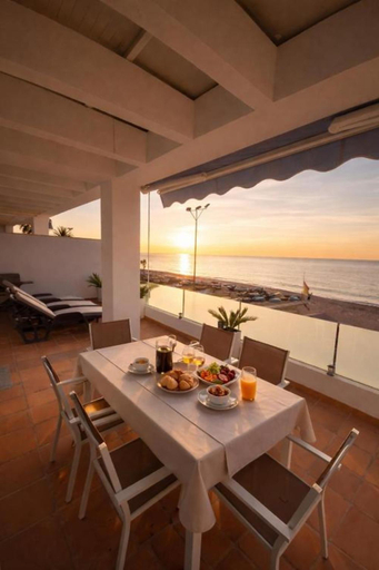 Food & Drinks, Apartamentos Varadero sea view, Málaga