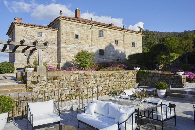 Exterior & Views 2, Helguera Palacio Boutique & Antique, Cantabria