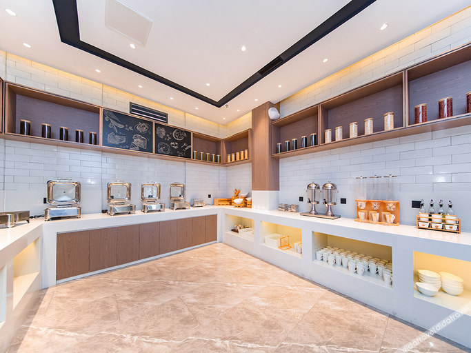 Food & Drinks 4, Echarm Hotel Xianning Hot Spring Center Huatan, Xianning