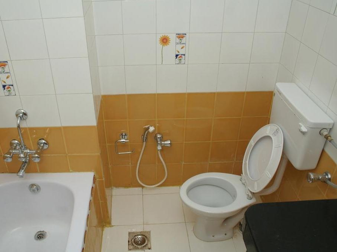 Bathroom 3, Alagoa Resorts, South Goa