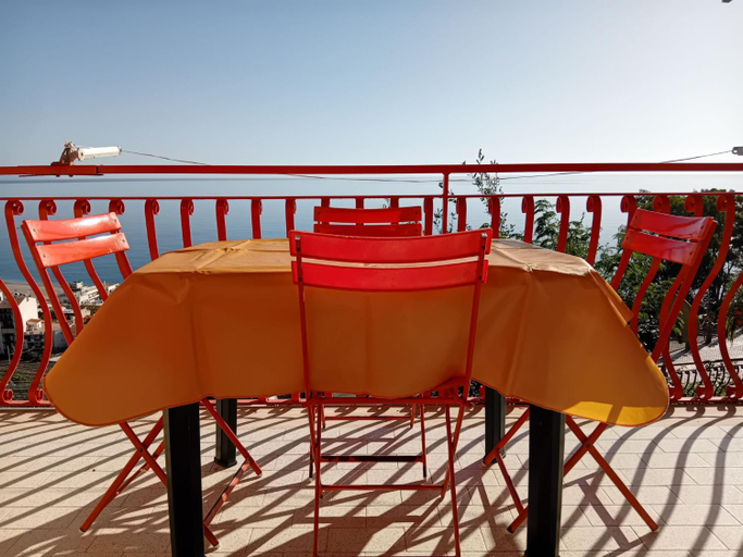 Restaurant 4, Bright and Panoramic Two-Room Apartment, Messina