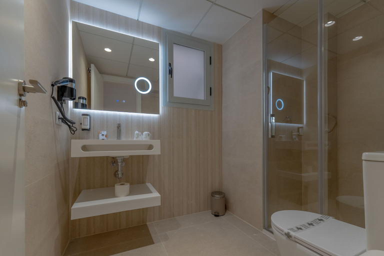 Bathroom 3, Apartamentos Santa Faz by Be Alicante, Alicante