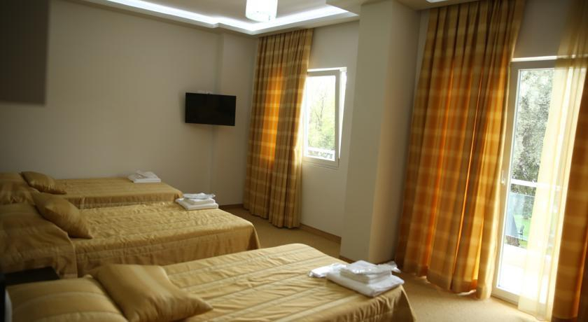 Bedroom, Hotel Pogradeci, Pogradecit
