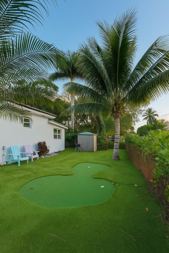 Property grounds, Paradiso Shores, Miami-Dade