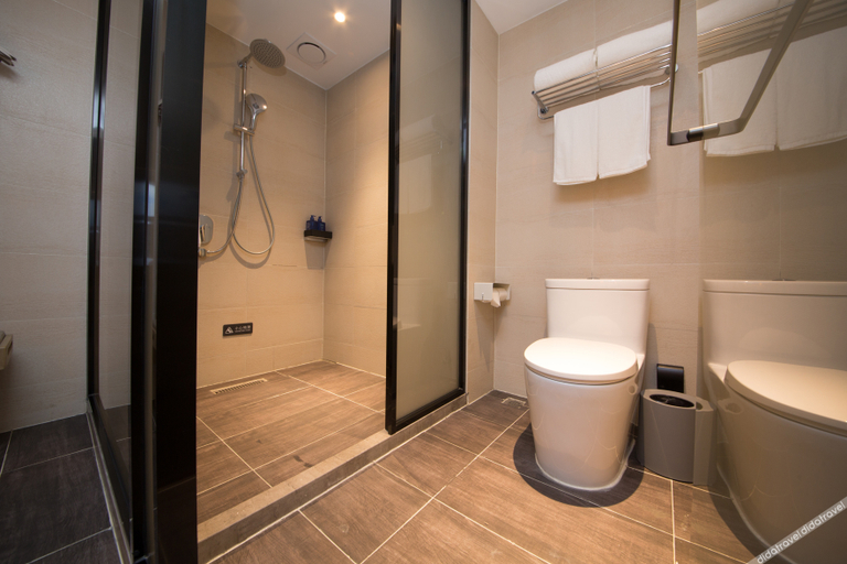 Bathroom, HanTingホテル(IFCショッピングセンター), Binzhou