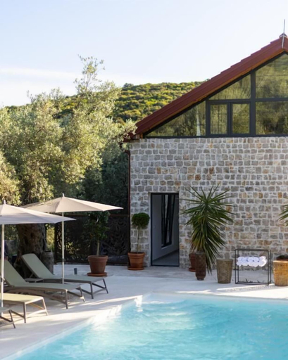 Sport & Beauty, MASHTRA - The Olive House