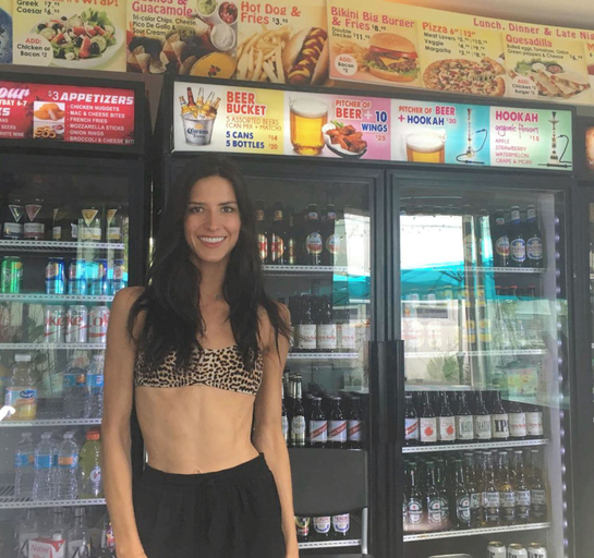 Food & Drinks 4, Bikini Hostel, Café & Beer Garden Free Breakfast & Dinner!, Miami-Dade