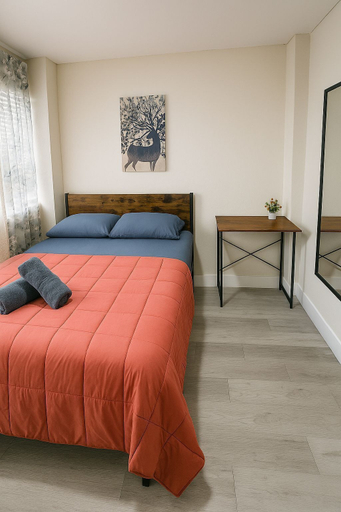 Room 3, Paradiso Shores, Miami-Dade