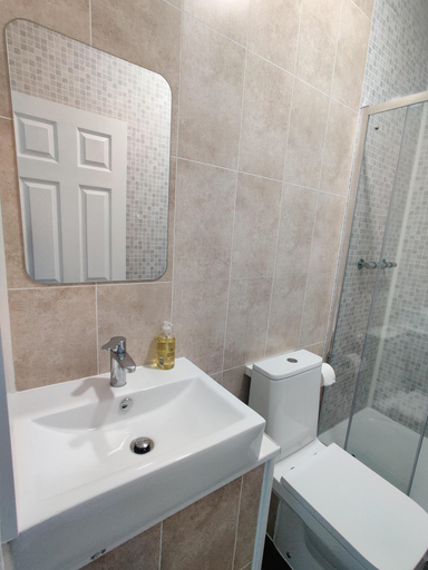 Bathroom 4, Boscombe Spa Hotel, Bournemouth
