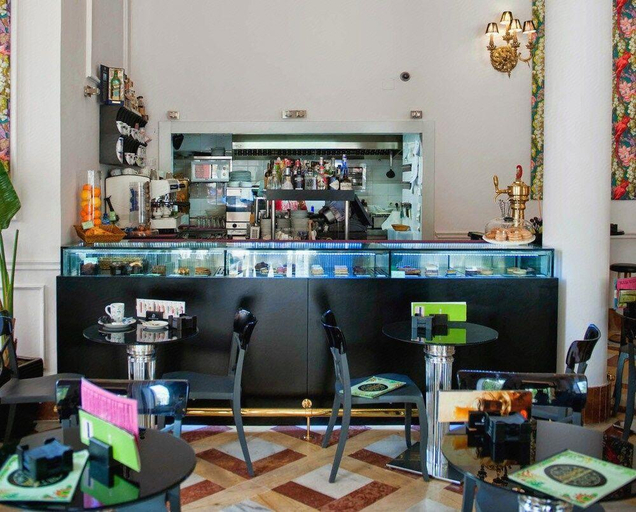 Food & Drinks 5, Adriano Boutique Sevilla, Sevilla