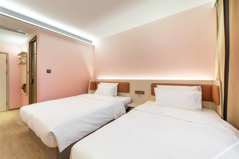 Bedroom 3, HanTing Hotel (Dalian Jinshitan Light Rail Station Faxian Kingdom), Dalian
