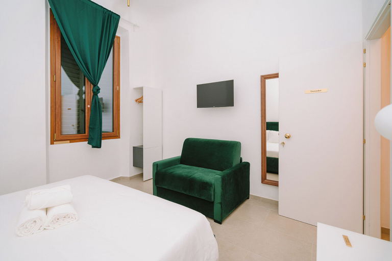Bedroom 5, Opera House Florence, Florence