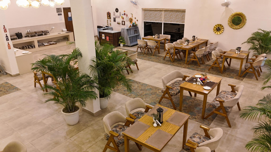 Food & Drinks 3, Corbett The Regnum Resort, Nainital