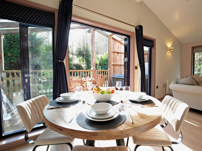 Others 5, 2 Bed in Truro oc-93315, Cornwall
