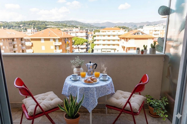 Terrace/patio 2, Appartamento Mare e Sale, Imperia