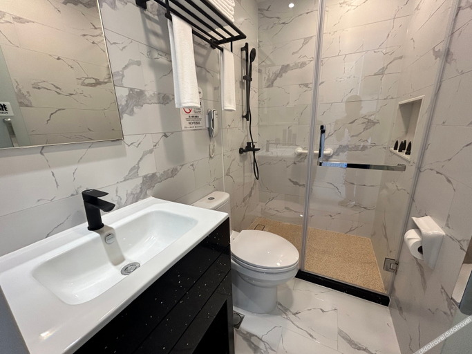 Bathroom 3, Grande Hotel Macau, Macao