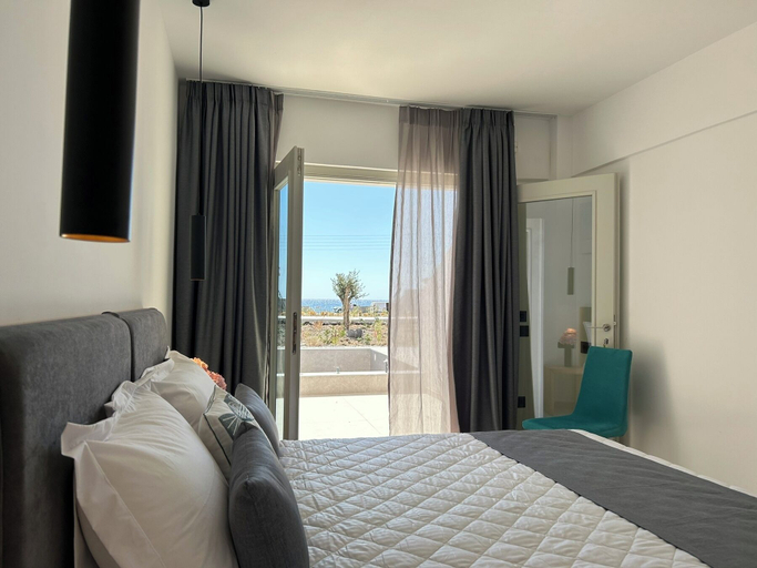 Bedroom 3, Moonlight Hotel, South Aegean