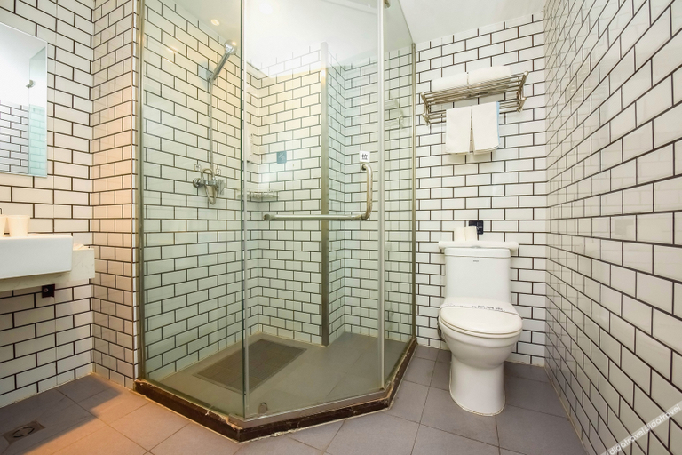 Bathroom 3, Hanting Hotel Shijiazhuang Heping West Road, Shijiazhuang