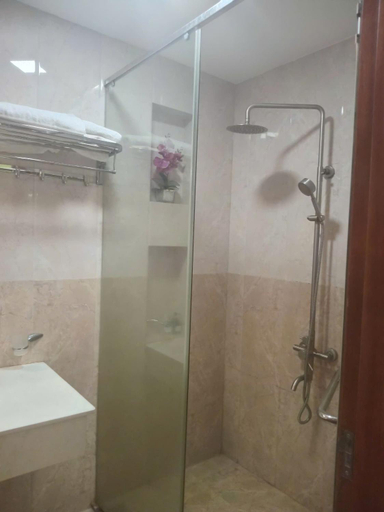 Bathroom 4, Green Park Hotel, Qui Nhơn