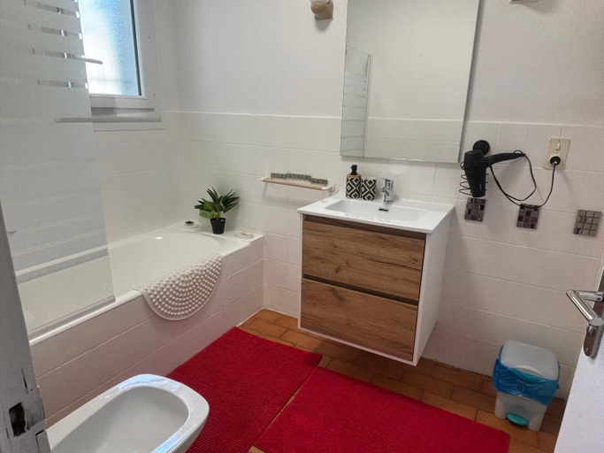 Bathroom 3, La Maison d'hotes LA PUYERRE, Pyrénées-Atlantiques