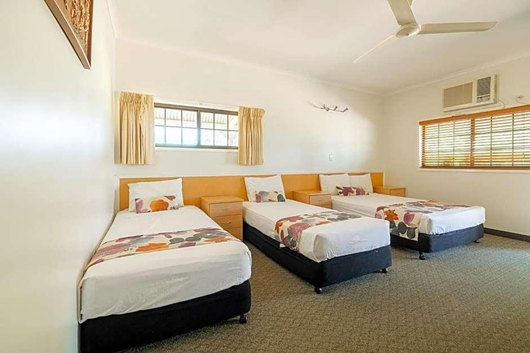 Bedroom 3, Landsborough Lodge, Barcaldine