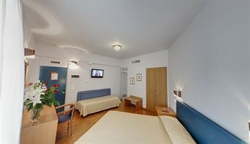 Others 2, Iniohos Hotel, Attica