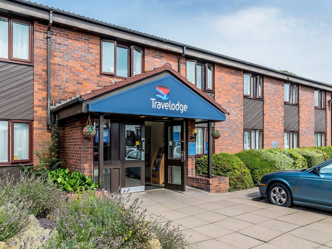Exterior & Views 1, Travelodge Rugeley, Staffordshire