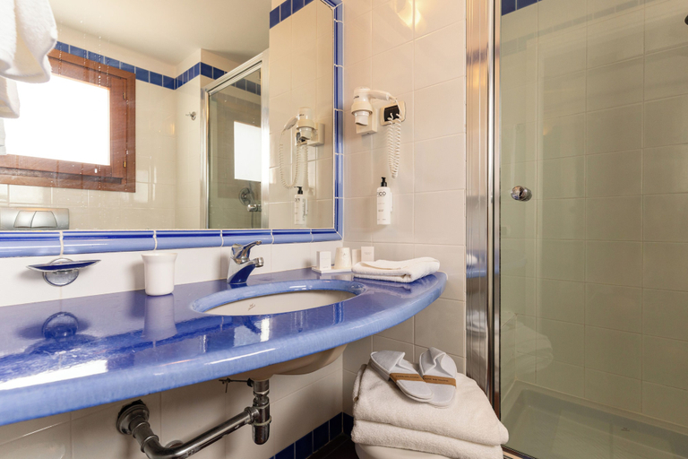 Bathroom 5, Hotel Palumbalza Porto Rotondo, Olbia-Tempio