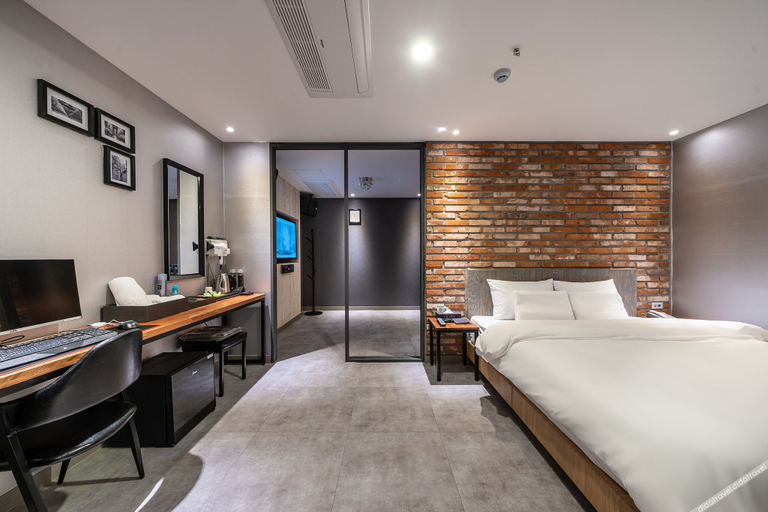 Bedroom 4, Yongin Soseol Smith Hotel, Yongin