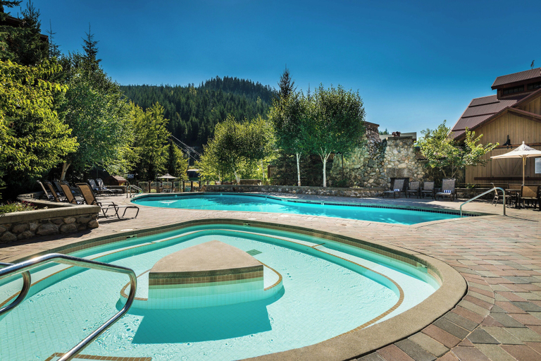 Sport & Beauty 3, Legends Whistler, by Lodging Ovations, Squamish-Lillooet