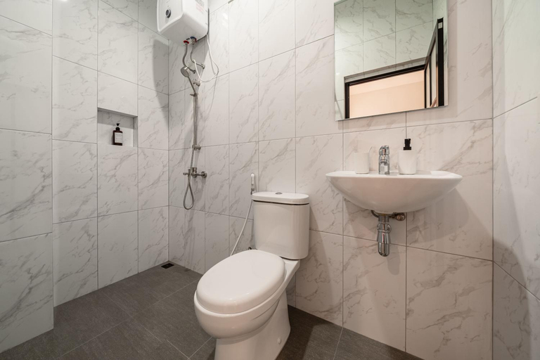 Bathroom 5, Cove Haven, Surabaya