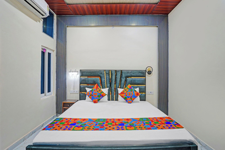 Room 5, Via The Sarnath Residency, Varanasi