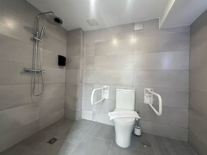 Bathroom 4, Cubik Rooms, Madrid